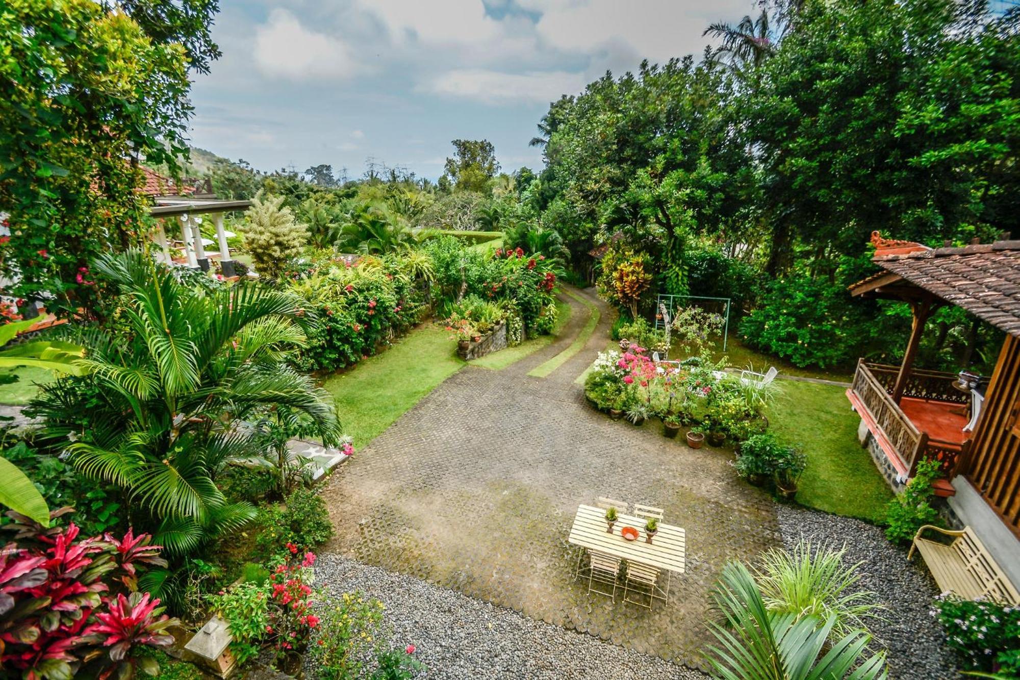 Bukit Asri Lodge Seraya Ruang foto