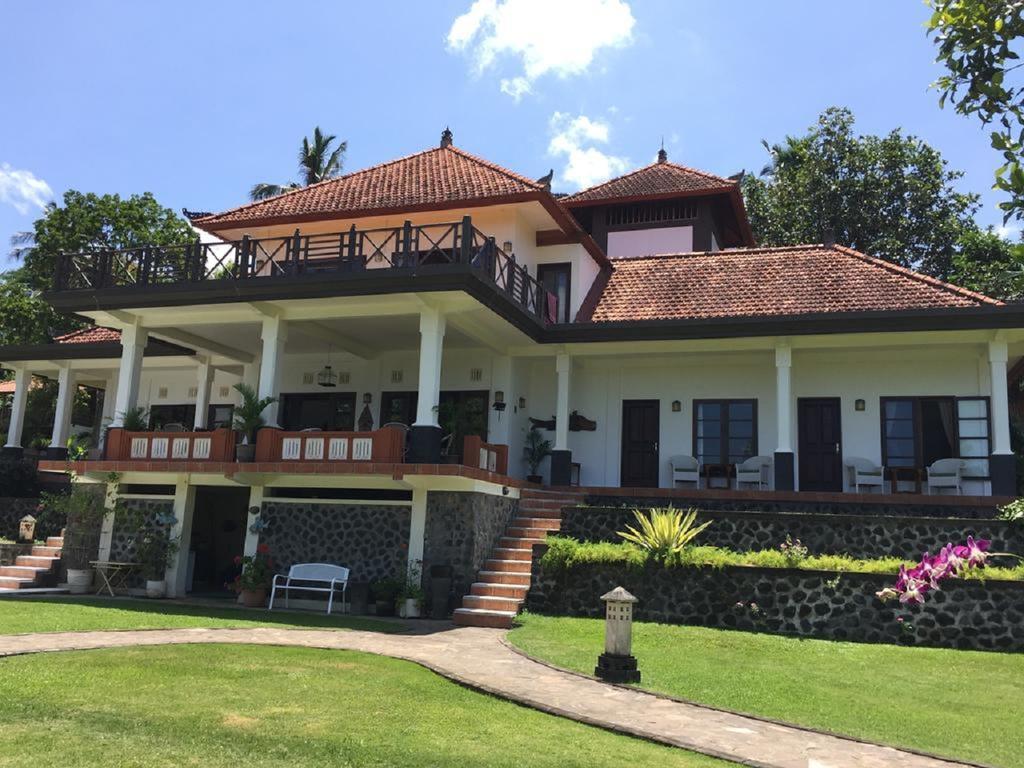 Bukit Asri Lodge Seraya Bagian luar foto