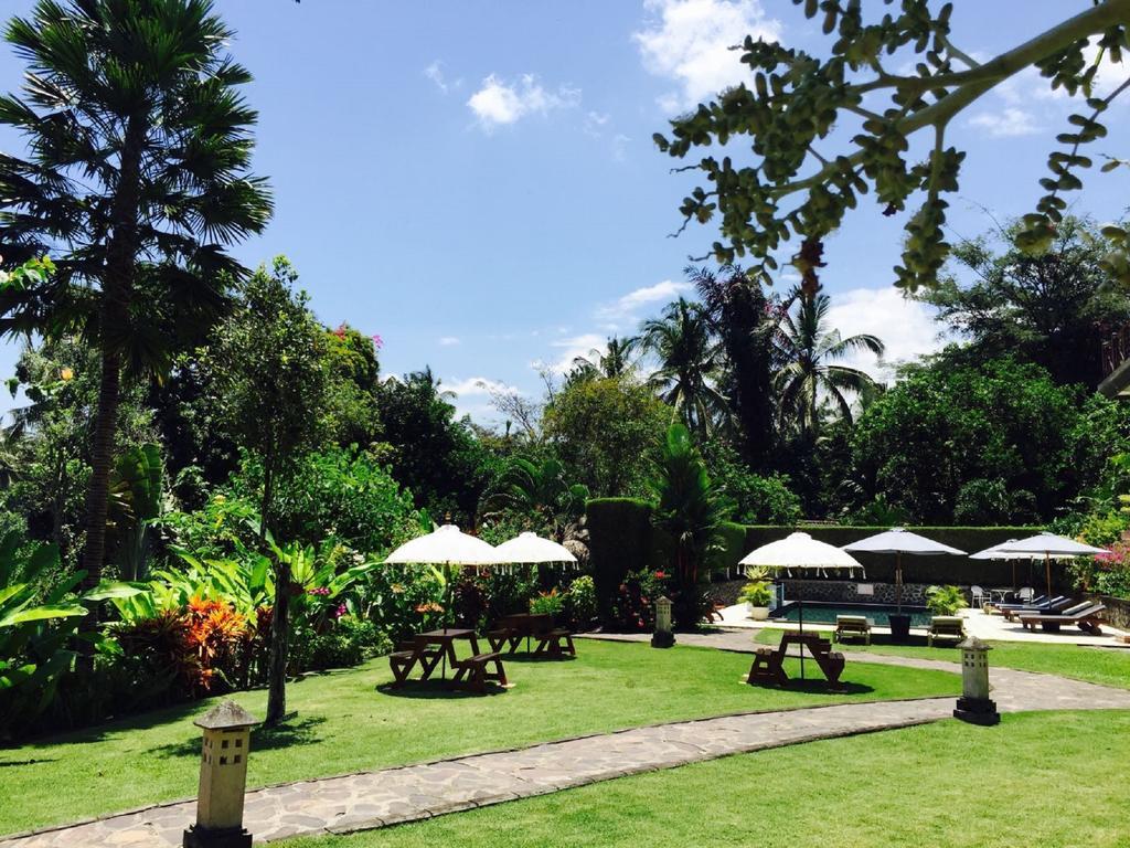 Bukit Asri Lodge Seraya Bagian luar foto